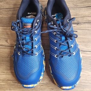 Merrell Men's Moab Flight Carbon Fiber Work Shoe. Blue Jacquard Upper Size 10M.